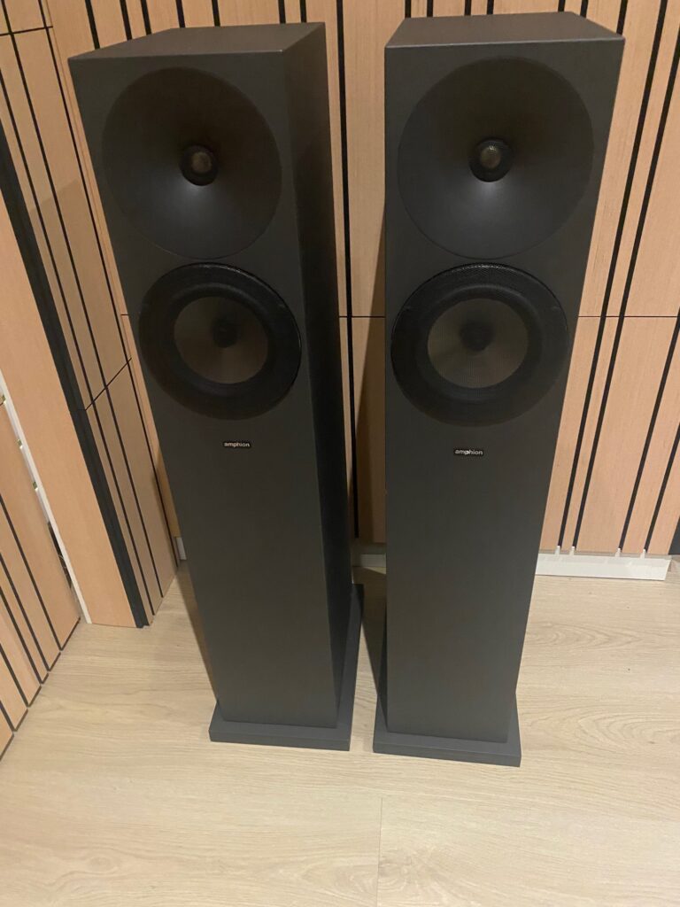 Amphion Argon 3LS – Demo zwart